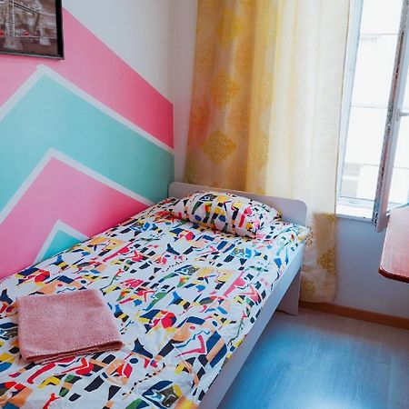 A Private Room For Backpacker Share Bathroom ブリュッセル エクステリア 写真